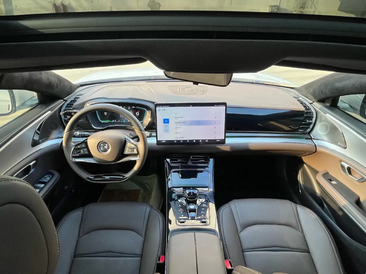 2020 WEY VV7 2.0T 227HP L4 7DCT PHEV,autocango,china used car exporter,china ev exporter,chinese used car exporter,chinese used ev exporter