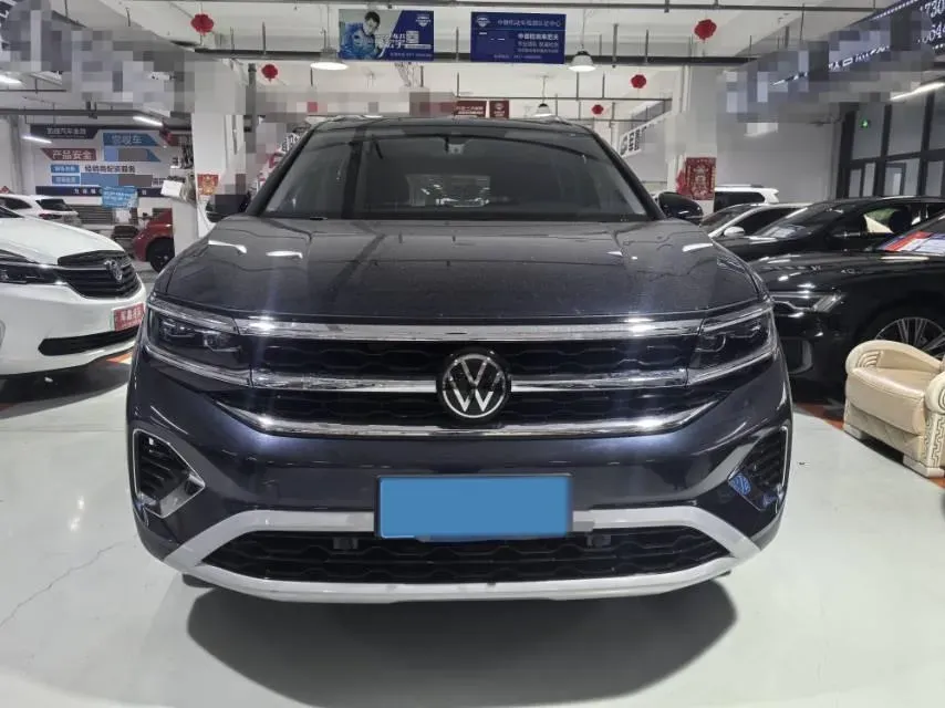 2023 Volkswagen Talagon 2.5T 299HP V6 7DCT,autocango,china used car exporter,china ev exporter,chinese used car exporter,chinese used ev exporter
