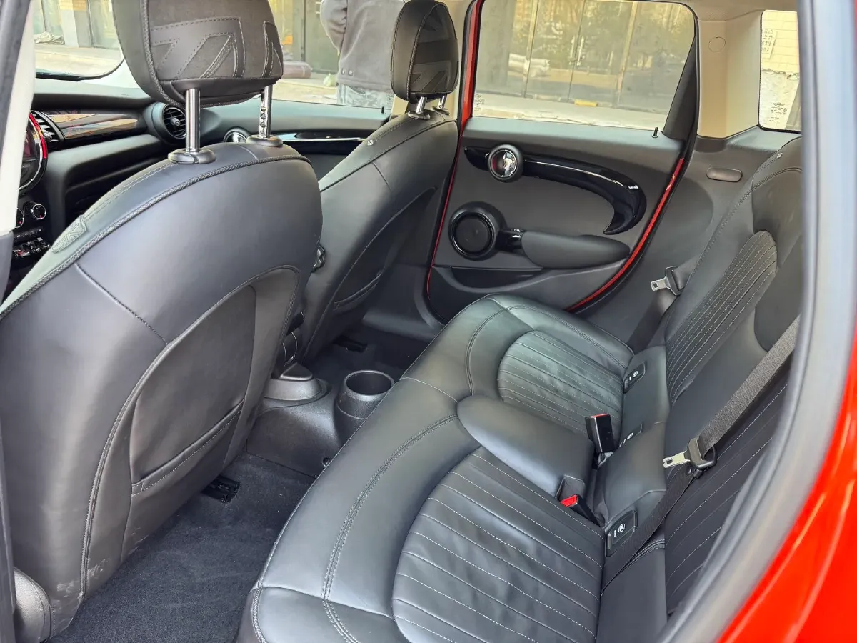 2019 MINI MINI 2.0T 192HP L4 7DCT,autocango,china used car exporter,china ev exporter,chinese used car exporter,chinese used ev exporter