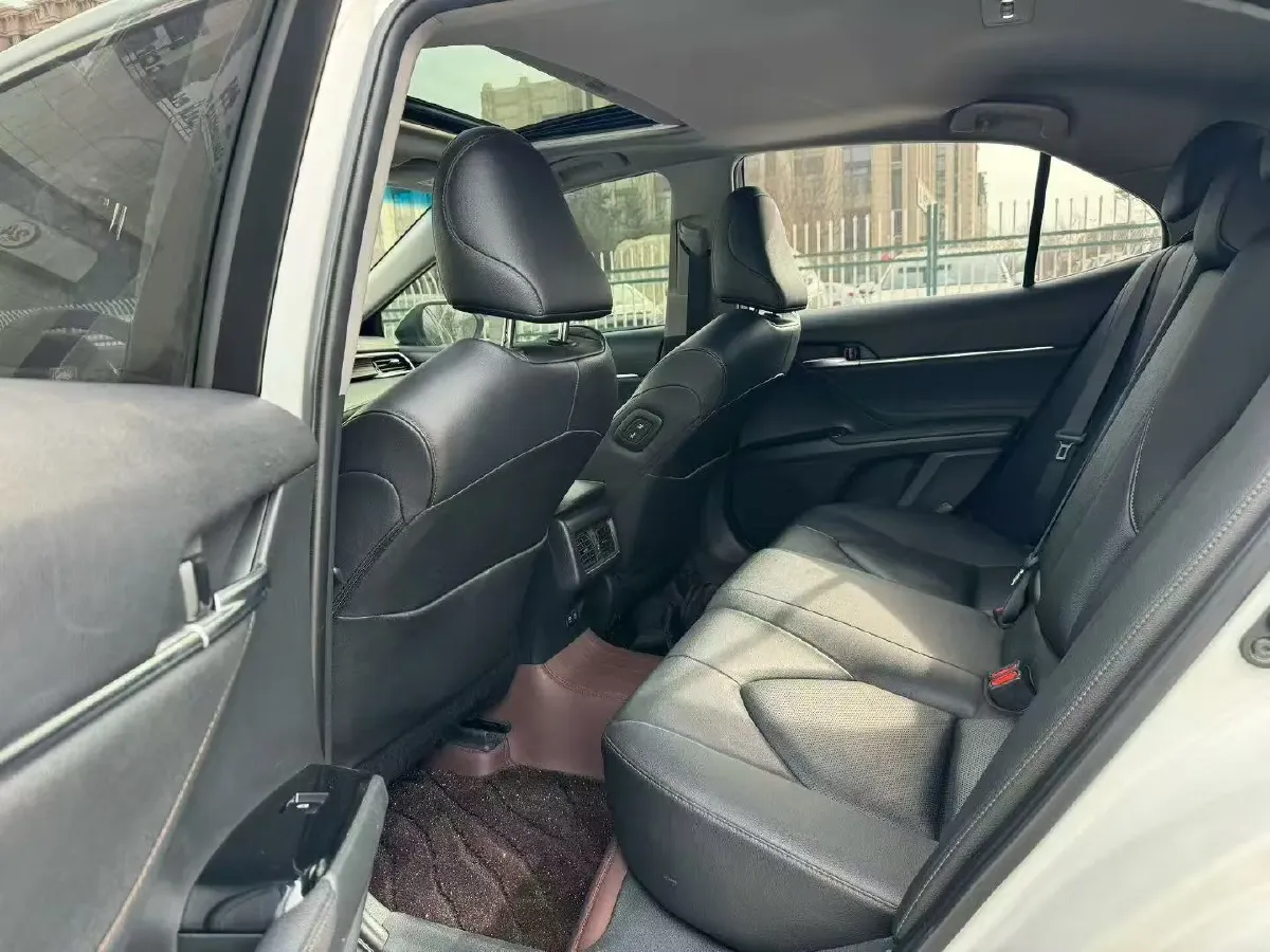 2019 Toyota Camry 2.0L 178HP L4 CVT,autocango,china used car exporter,china ev exporter,chinese used car exporter,chinese used ev exporter