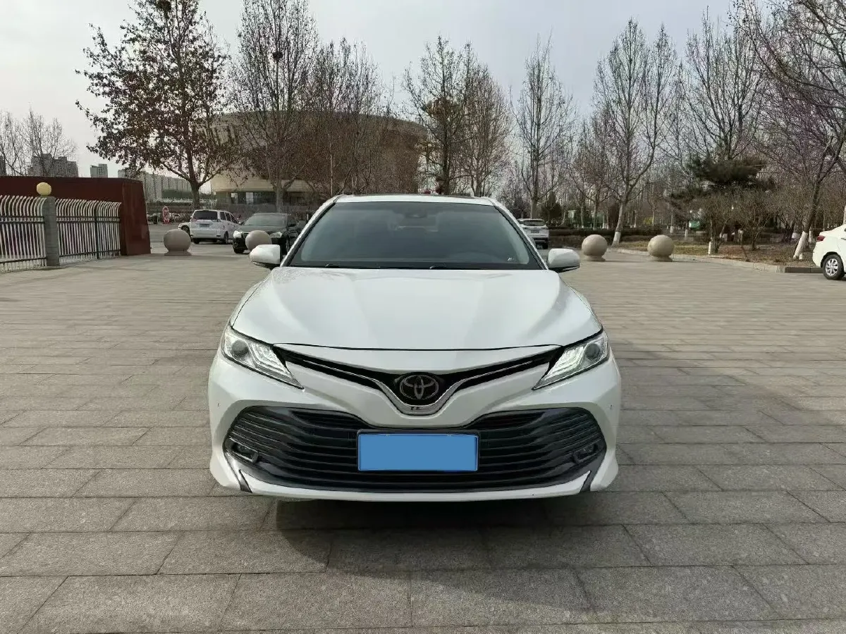 2019 Toyota Camry 2.0L 178HP L4 CVT,autocango,china used car exporter,china ev exporter,chinese used car exporter,chinese used ev exporter