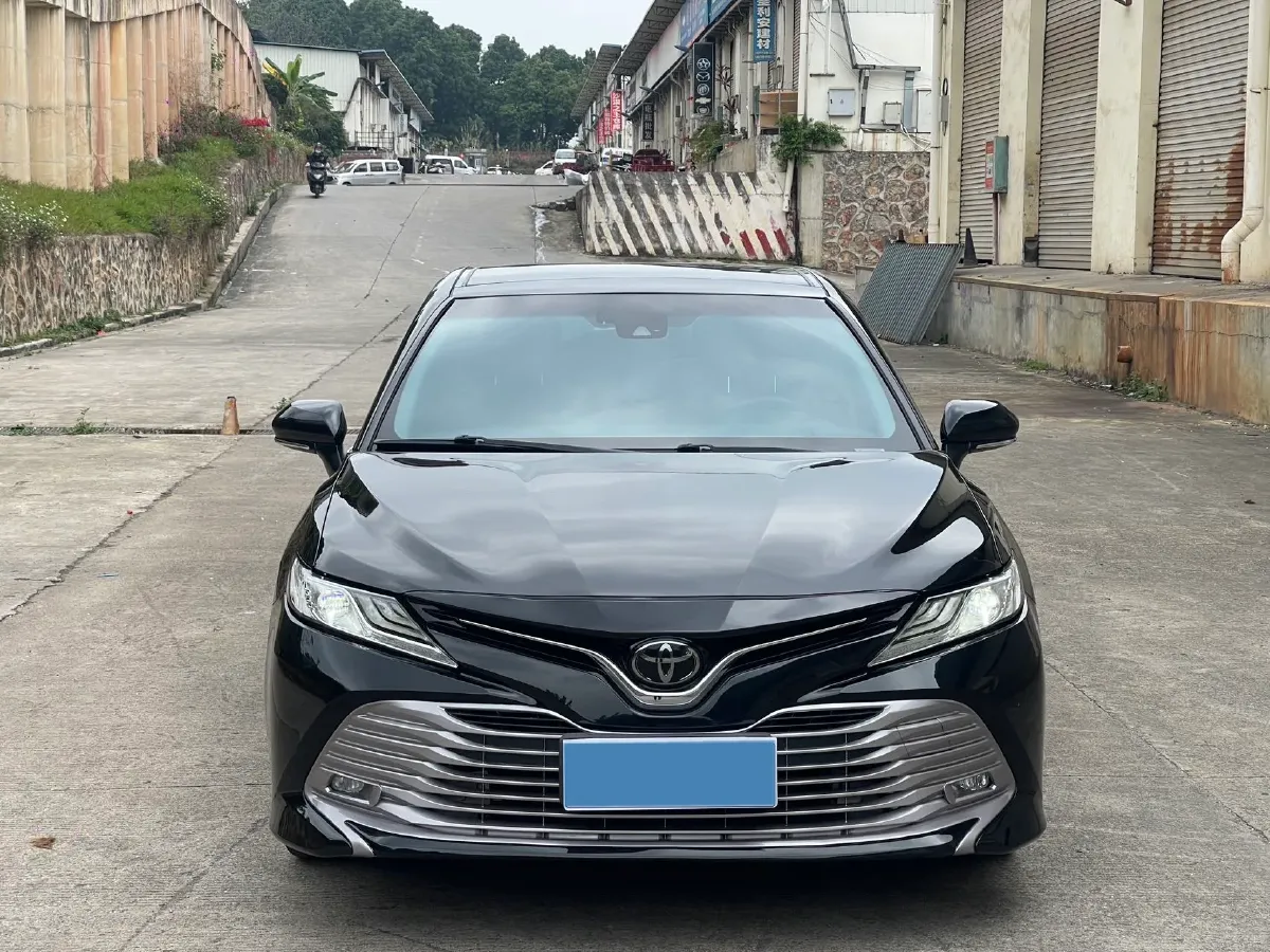2019 Toyota Camry 2.5L 209HP L4 8AT,autocango,china used car exporter,china ev exporter,chinese used car exporter,chinese used ev exporter