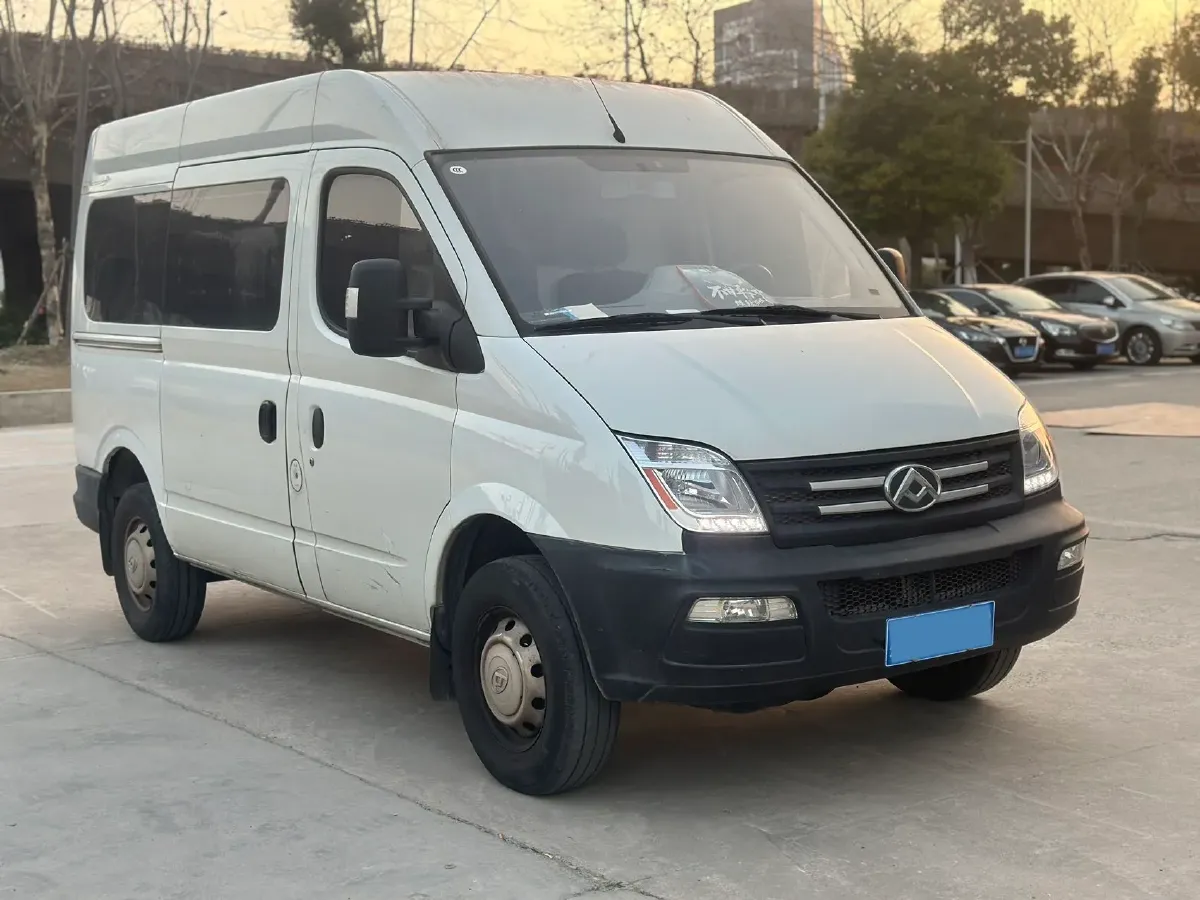 2019 MAXUS XinTu V80 2.5T 136HP L4 6MT,autocango,china used car exporter,china ev exporter,chinese used car exporter,chinese used ev exporter