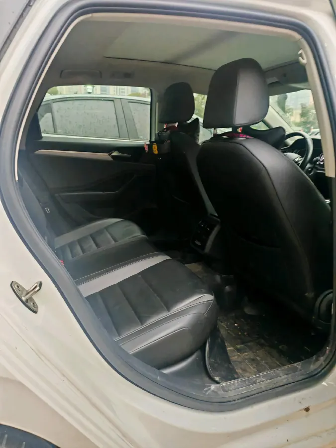 2019 Jeep Renegade 1.3T 173HP L4 7DCT,autocango,china used car exporter,china ev exporter,chinese used car exporter,chinese used ev exporter