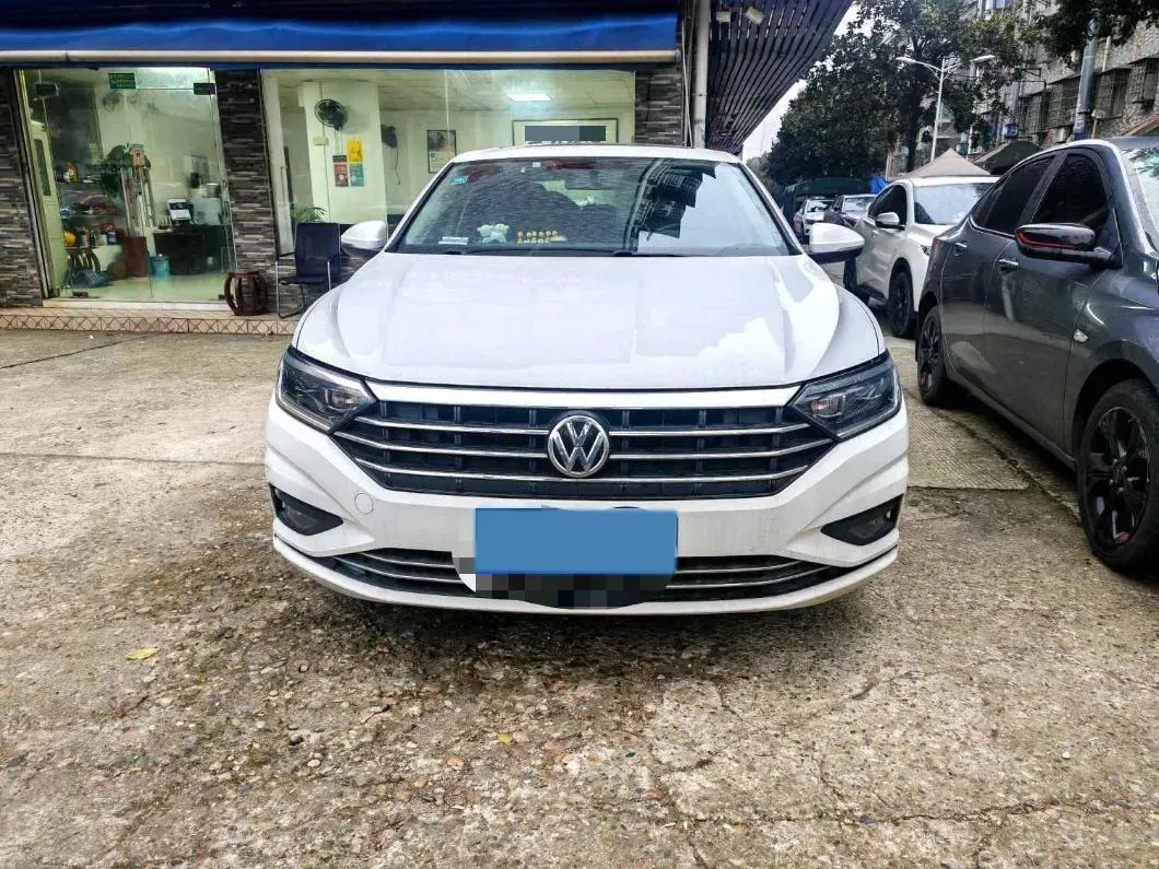 2019 Jeep Renegade 1.3T 173HP L4 7DCT,autocango,china used car exporter,china ev exporter,chinese used car exporter,chinese used ev exporter