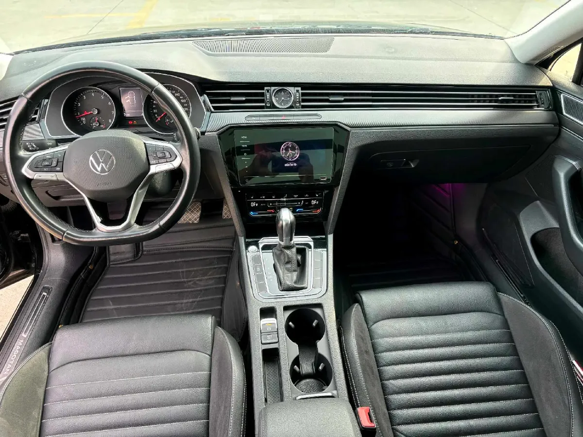 2020 Volkswagen Magotan 2.0T 186HP L4 7DCT,autocango,china used car exporter,china ev exporter,chinese used car exporter,chinese used ev exporter