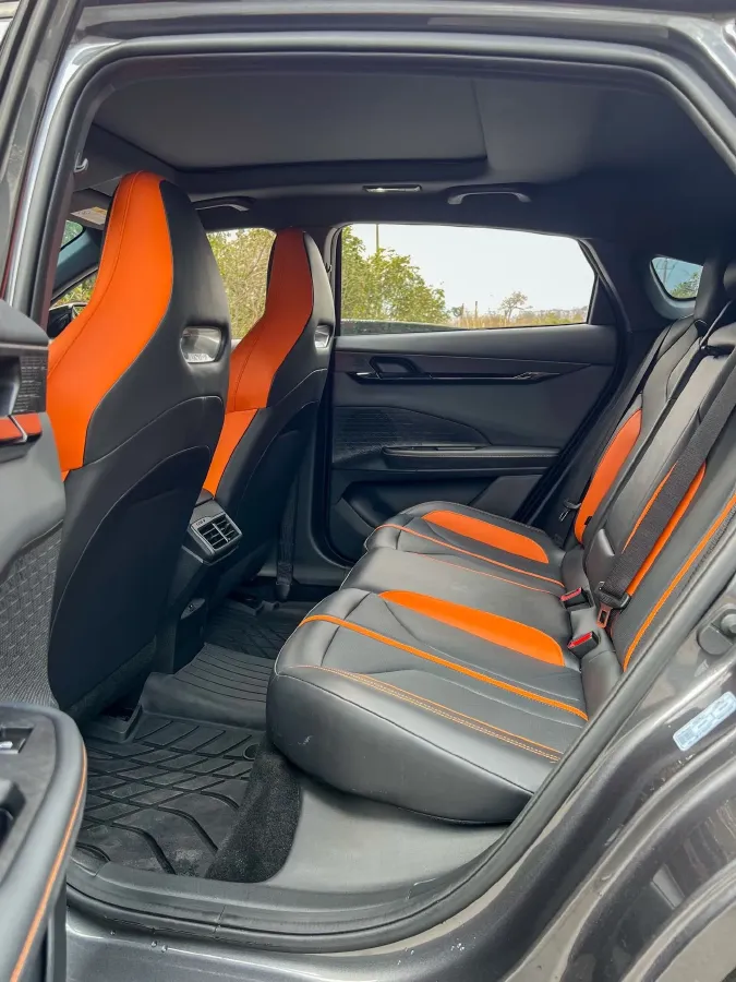 2024 ChangAn UNI-V 1.5T 188HP L4 7DCT,autocango,china used car exporter,china ev exporter,chinese used car exporter,chinese used ev exporter