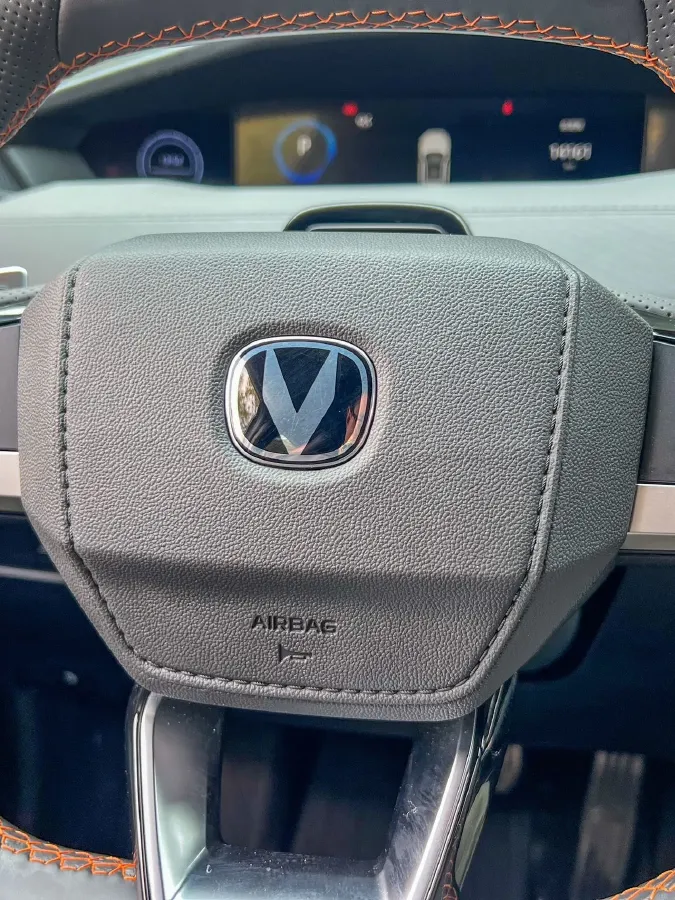 2024 ChangAn UNI-V 1.5T 188HP L4 7DCT,autocango,china used car exporter,china ev exporter,chinese used car exporter,chinese used ev exporter