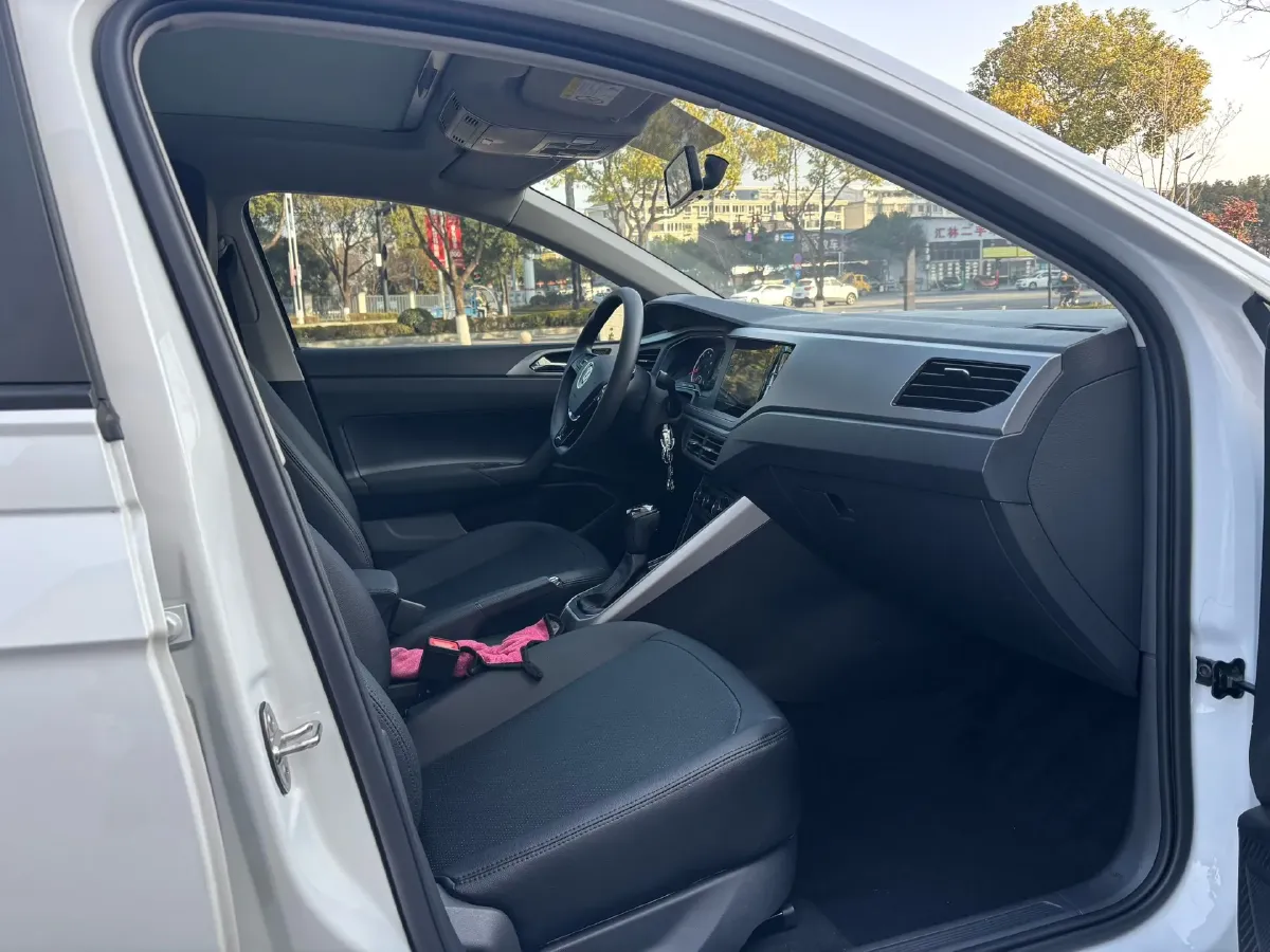 2019 Volkswagen Polo 1.5L 113HP L4 6AT,autocango,china used car exporter,china ev exporter,chinese used car exporter,chinese used ev exporter