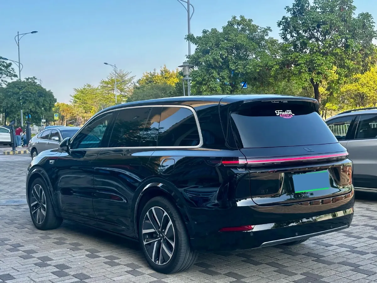 2024 Li L9 Range Extended 154HP REEV 52.3KWH,autocango,china used car exporter,china ev exporter,chinese used car exporter,chinese used ev exporter