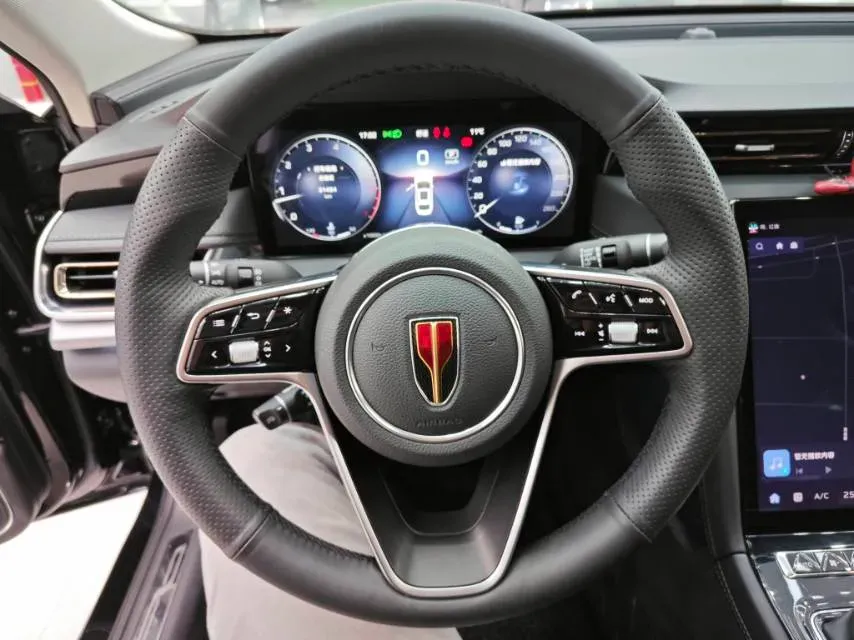 2024 HongQi H5 2.0T 224HP L4 8AT,autocango,china used car exporter,china ev exporter,chinese used car exporter,chinese used ev exporter