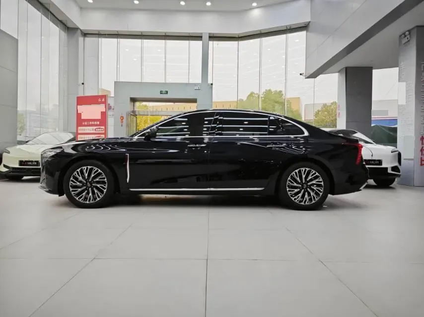 2024 HongQi H5 2.0T 224HP L4 8AT,autocango,china used car exporter,china ev exporter,chinese used car exporter,chinese used ev exporter