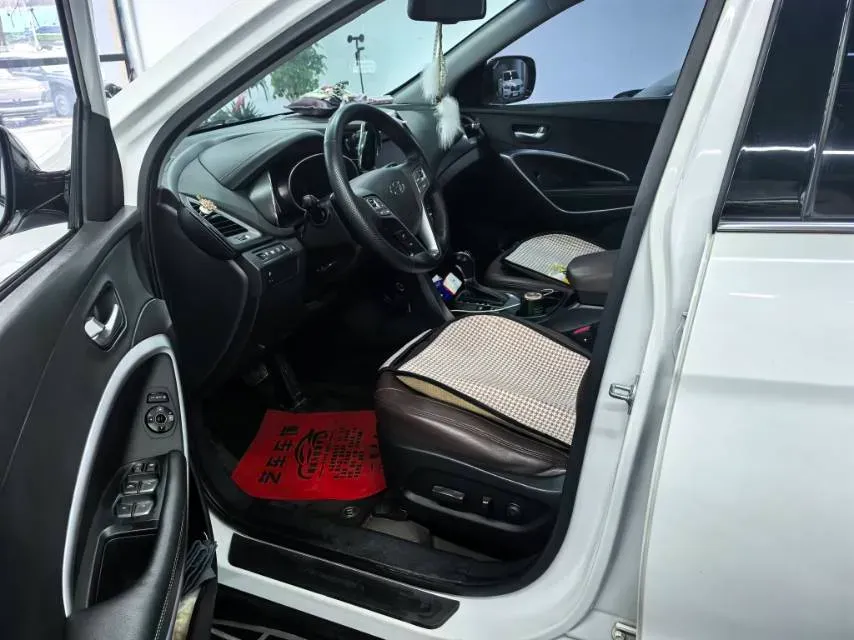 2017 Hyundai Santafe 2.4L 189HP L4 6AT,autocango,china used car exporter,china ev exporter,chinese used car exporter,chinese used ev exporter