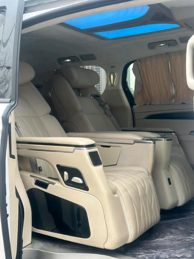 2022 Buick GL8 2.0T 237HP L4 9AT,autocango,china used car exporter,china ev exporter,chinese used car exporter,chinese used ev exporter