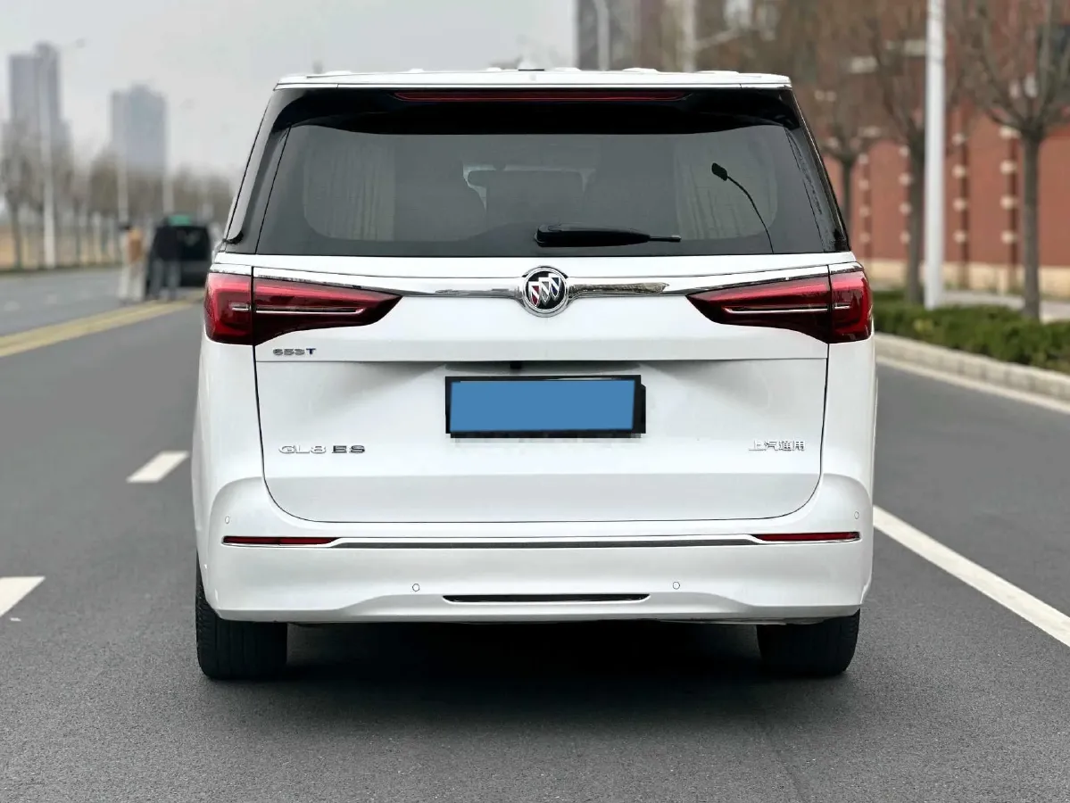 2022 Buick GL8 2.0T 237HP L4 9AT,autocango,china used car exporter,china ev exporter,chinese used car exporter,chinese used ev exporter