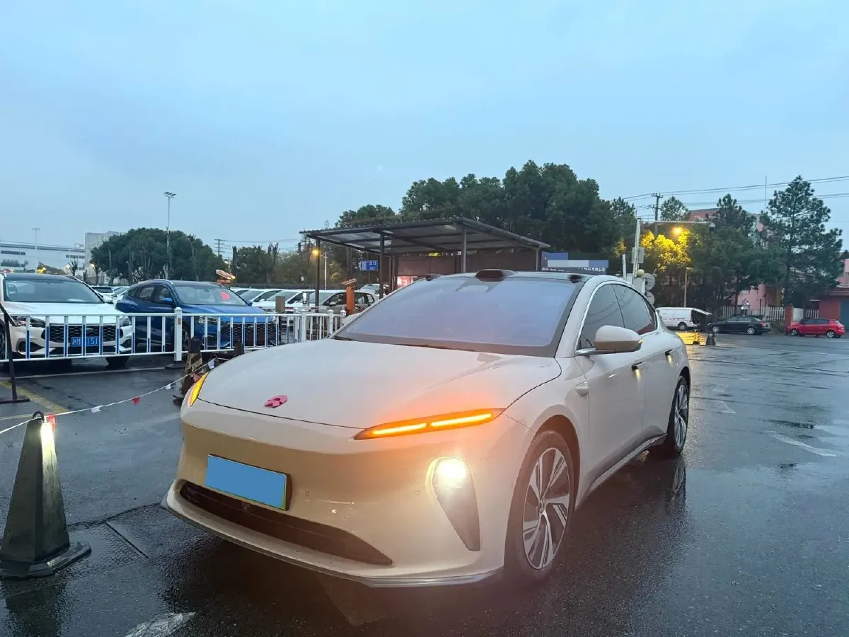 2024 NIO ET5 BEV 75KWH,autocango,china used car exporter,china ev exporter,chinese used car exporter,chinese used ev exporter