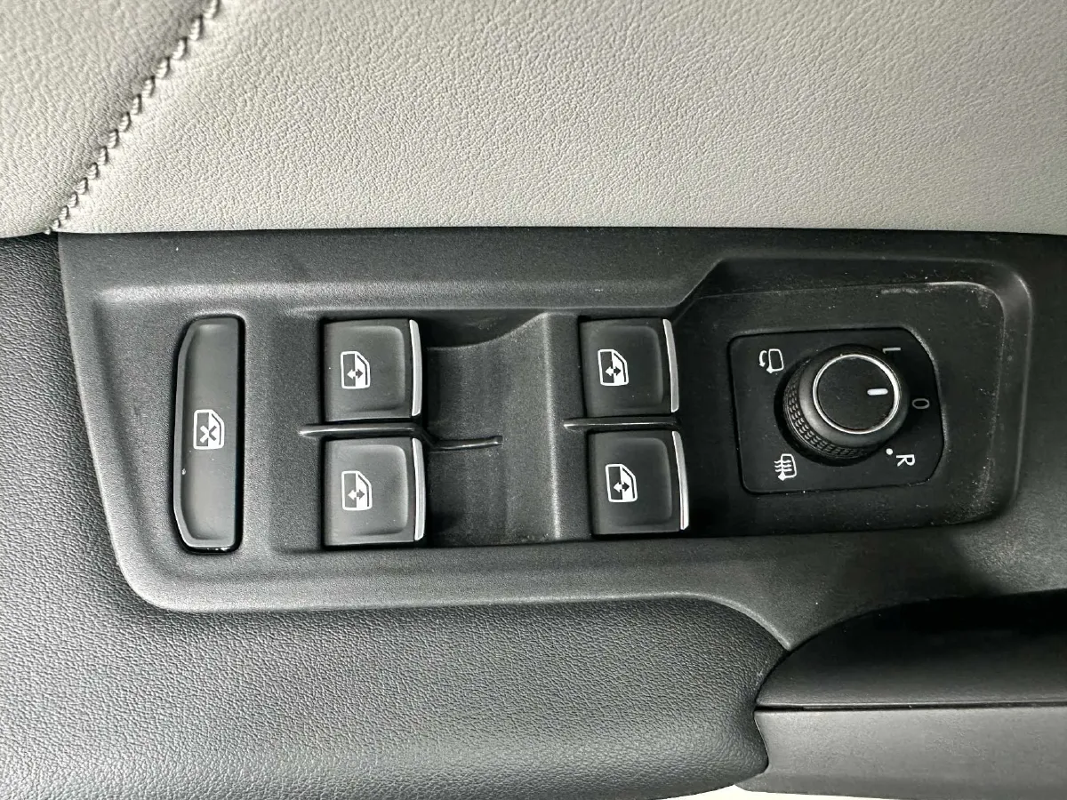 2023 Volkswagen Tayron 1.4T 150HP L4 7DCT,autocango,china used car exporter,china ev exporter,chinese used car exporter,chinese used ev exporter