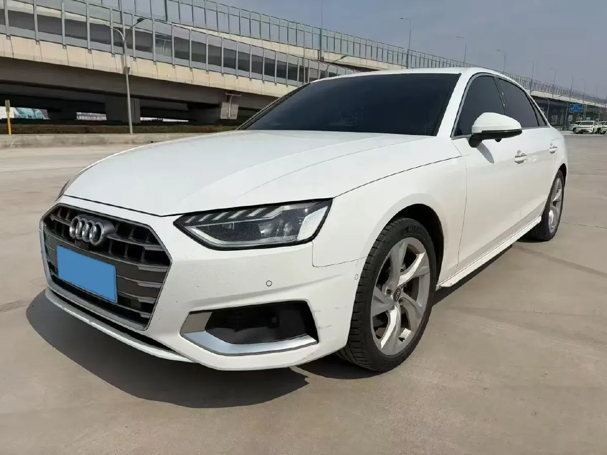 2020 Audi A4L 2.0T 190HP L4 7DCT,autocango,china used car exporter,china ev exporter,chinese used car exporter,chinese used ev exporter
