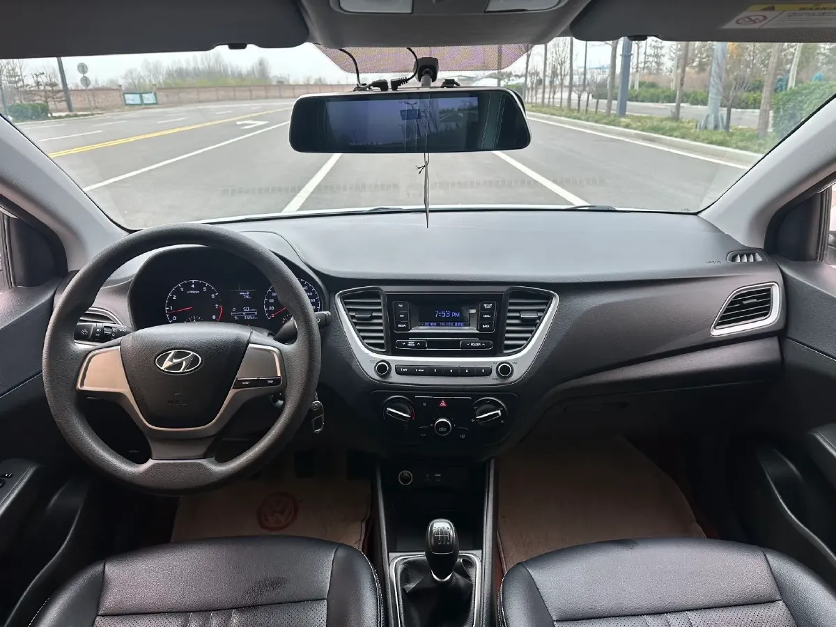 2016 Hyundai Verna 1.4L 100HP L4 6MT,autocango,china used car exporter,china ev exporter,chinese used car exporter,chinese used ev exporter