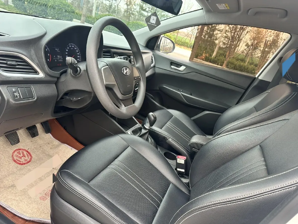 2016 Hyundai Verna 1.4L 100HP L4 6MT,autocango,china used car exporter,china ev exporter,chinese used car exporter,chinese used ev exporter