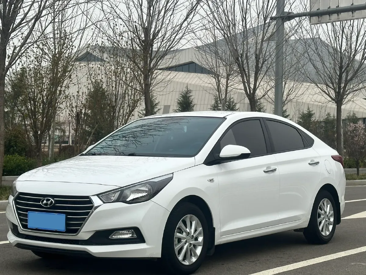 2016 Hyundai Verna 1.4L 100HP L4 6MT,autocango,china used car exporter,china ev exporter,chinese used car exporter,chinese used ev exporter