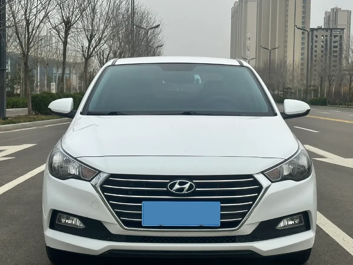 2016 Hyundai Verna 1.4L 100HP L4 6MT,autocango,china used car exporter,china ev exporter,chinese used car exporter,chinese used ev exporter