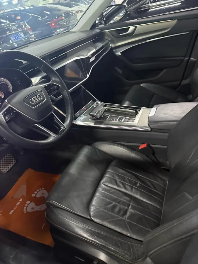 2020 Audi A6L 2.0T 224HP L4 7DCT,autocango,china used car exporter,china ev exporter,chinese used car exporter,chinese used ev exporter