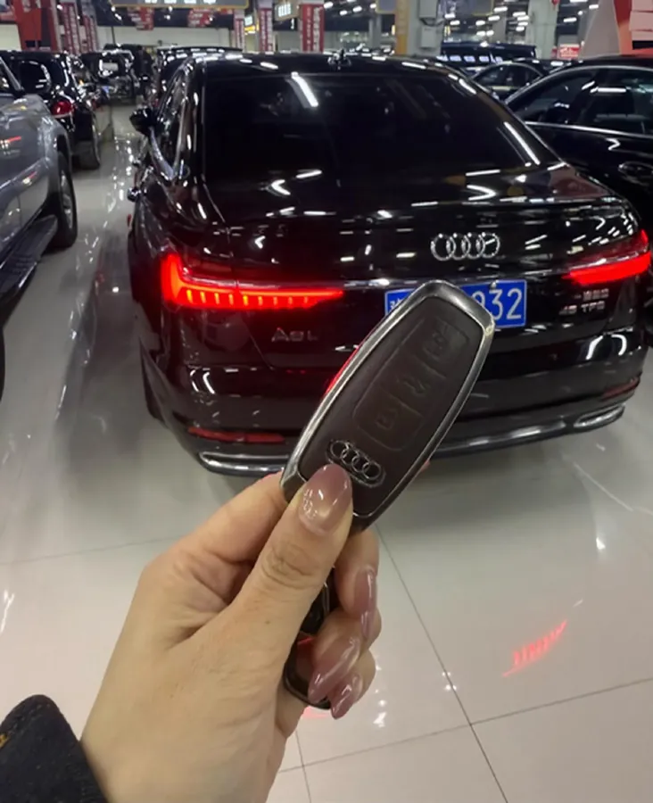 2020 Audi A6L 2.0T 224HP L4 7DCT,autocango,china used car exporter,china ev exporter,chinese used car exporter,chinese used ev exporter