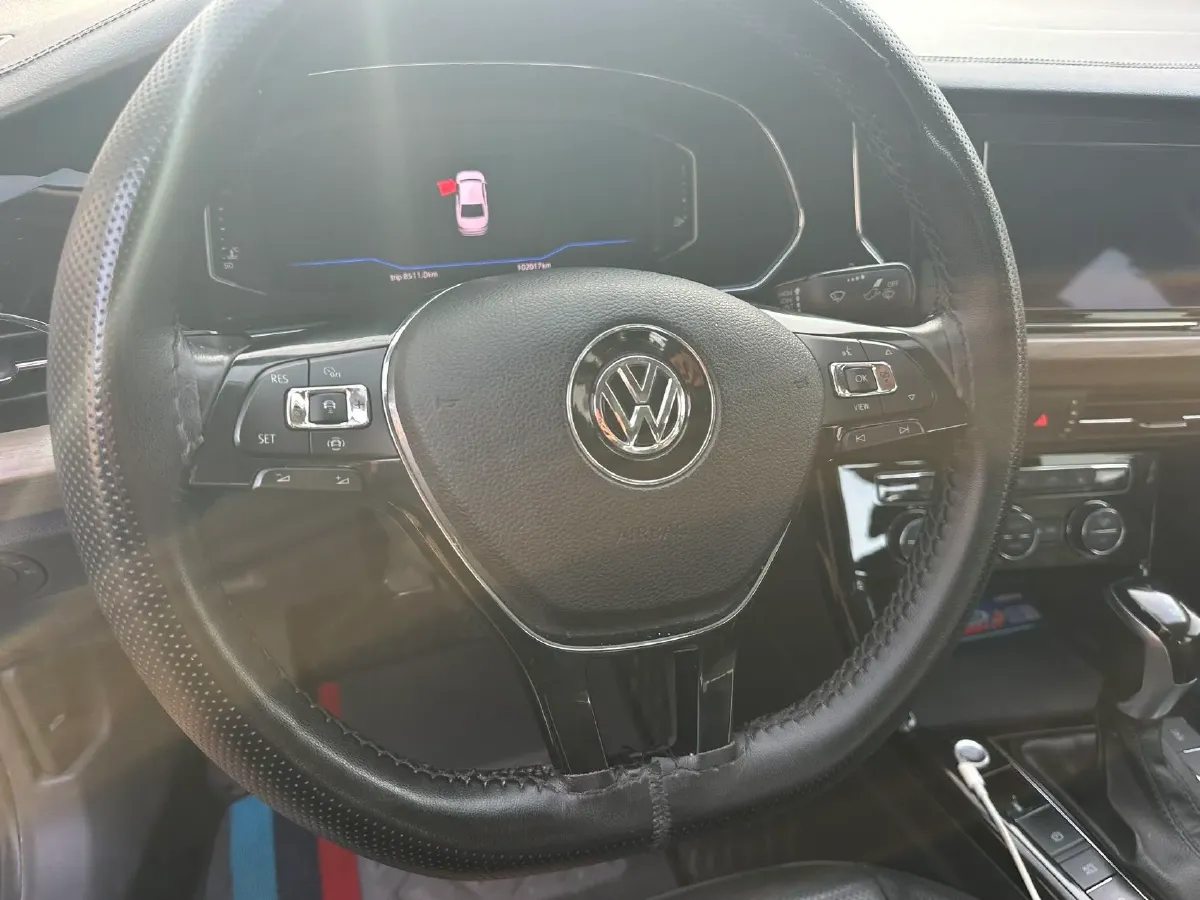 2019 Volvo V40 1.5T 152HP L4 6AT,autocango,china used car exporter,china ev exporter,chinese used car exporter,chinese used ev exporter