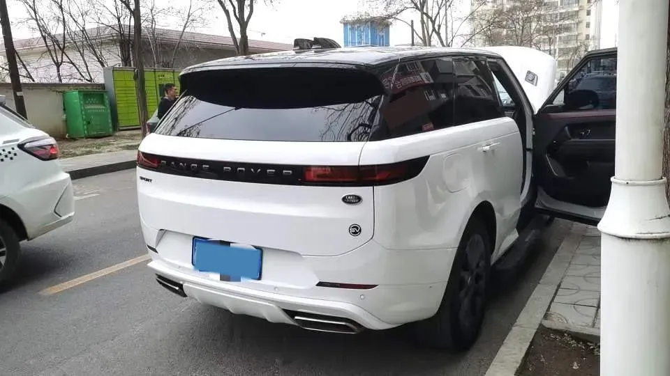 2023 Land Rover Range Rover Sport 3.0T 400HP L6 8AT,autocango,china used car exporter,china ev exporter,chinese used car exporter,chinese used ev exporter