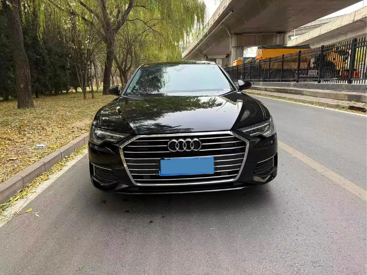 2020 Audi A6L 2.0T 190HP L4 7DCT,autocango,china used car exporter,china ev exporter,chinese used car exporter,chinese used ev exporter