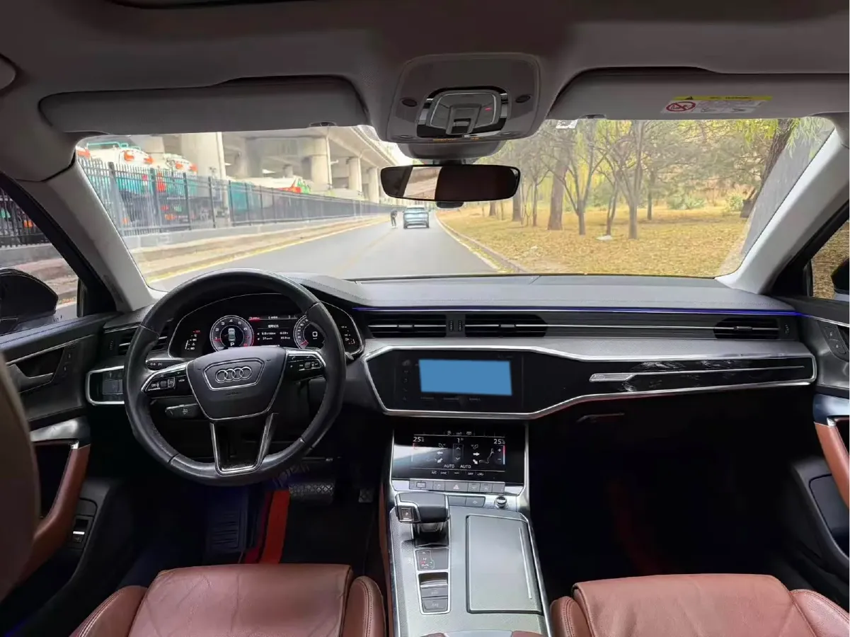 2020 Audi A6L 2.0T 190HP L4 7DCT,autocango,china used car exporter,china ev exporter,chinese used car exporter,chinese used ev exporter