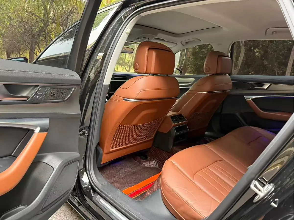 2020 Audi A6L 2.0T 190HP L4 7DCT,autocango,china used car exporter,china ev exporter,chinese used car exporter,chinese used ev exporter