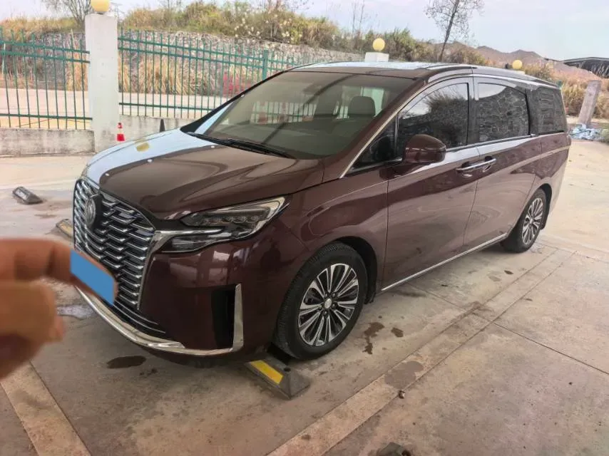 2023 Buick GL8 2.0T 237HP L4 9AT,autocango,china used car exporter,china ev exporter,chinese used car exporter,chinese used ev exporter