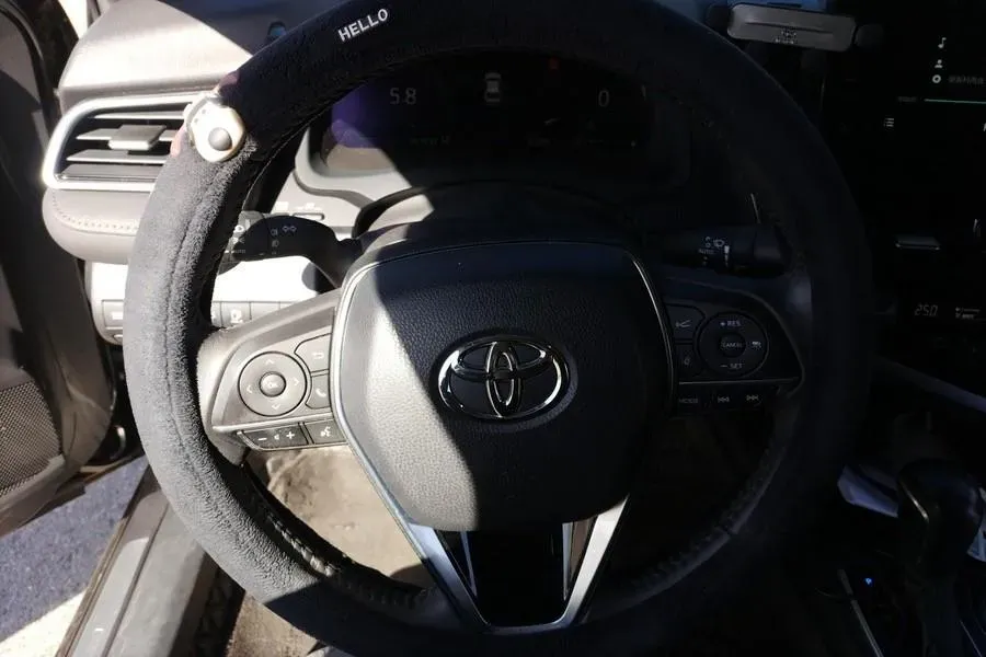 2021 Toyota Camry 2.5L 178HP L4 E-CVT Hybrid,autocango,china used car exporter,china ev exporter,chinese used car exporter,chinese used ev exporter