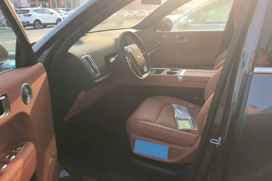 2025 Li L8 Range Extended 154HP REEV,autocango,china used car exporter,china ev exporter,chinese used car exporter,chinese used ev exporter