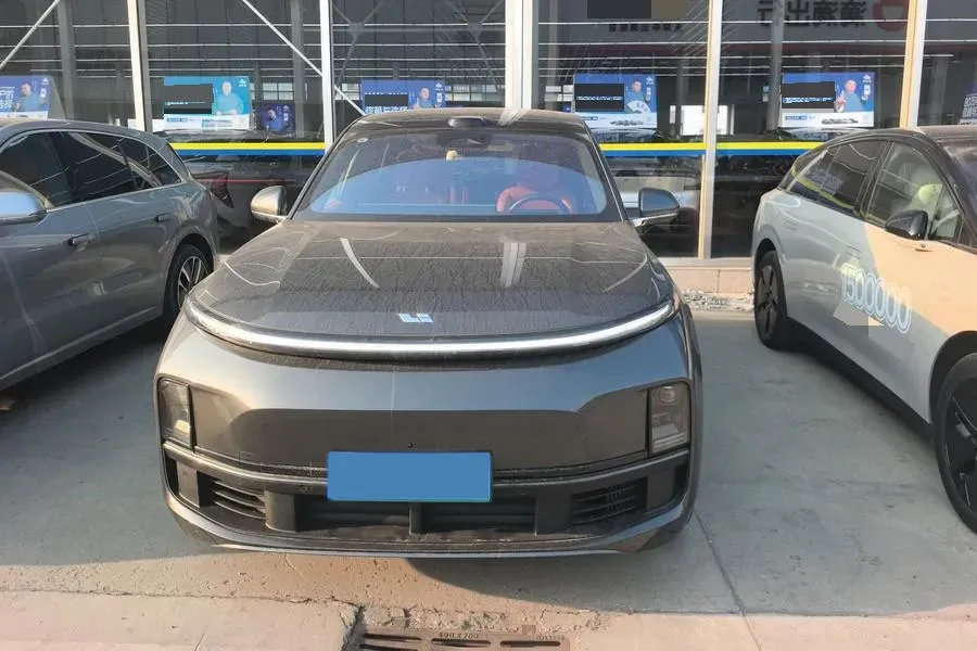 2025 Li L8 Range Extended 154HP REEV,autocango,china used car exporter,china ev exporter,chinese used car exporter,chinese used ev exporter