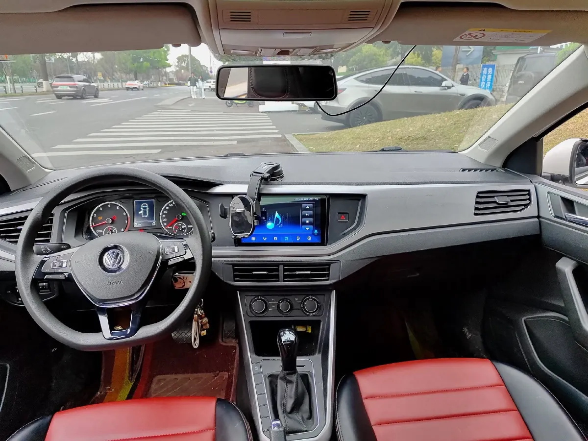 2019 Volkswagen Polo 1.5L 113HP L4 6AT,autocango,china used car exporter,china ev exporter,chinese used car exporter,chinese used ev exporter