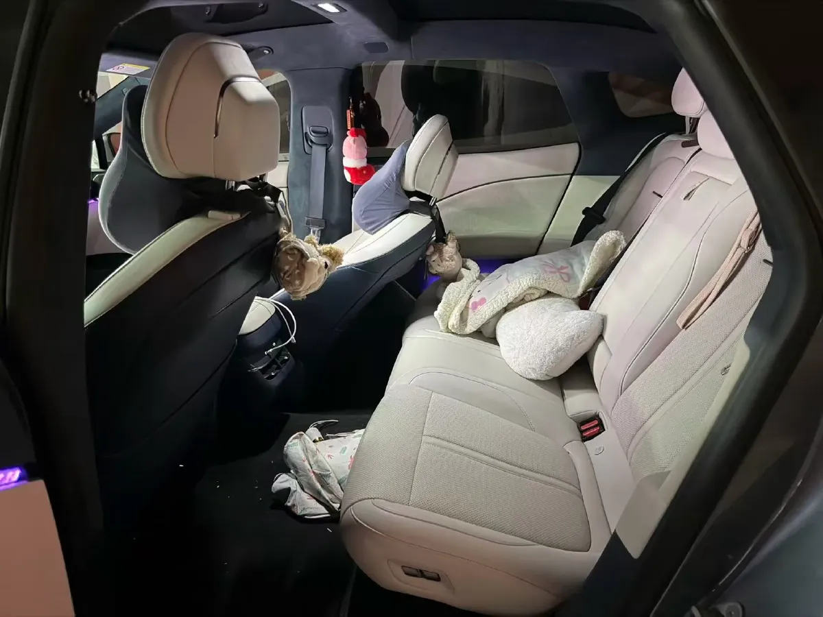 2024 Zeekr 007 BEV 75KWH,autocango,china used car exporter,china ev exporter,chinese used car exporter,chinese used ev exporter