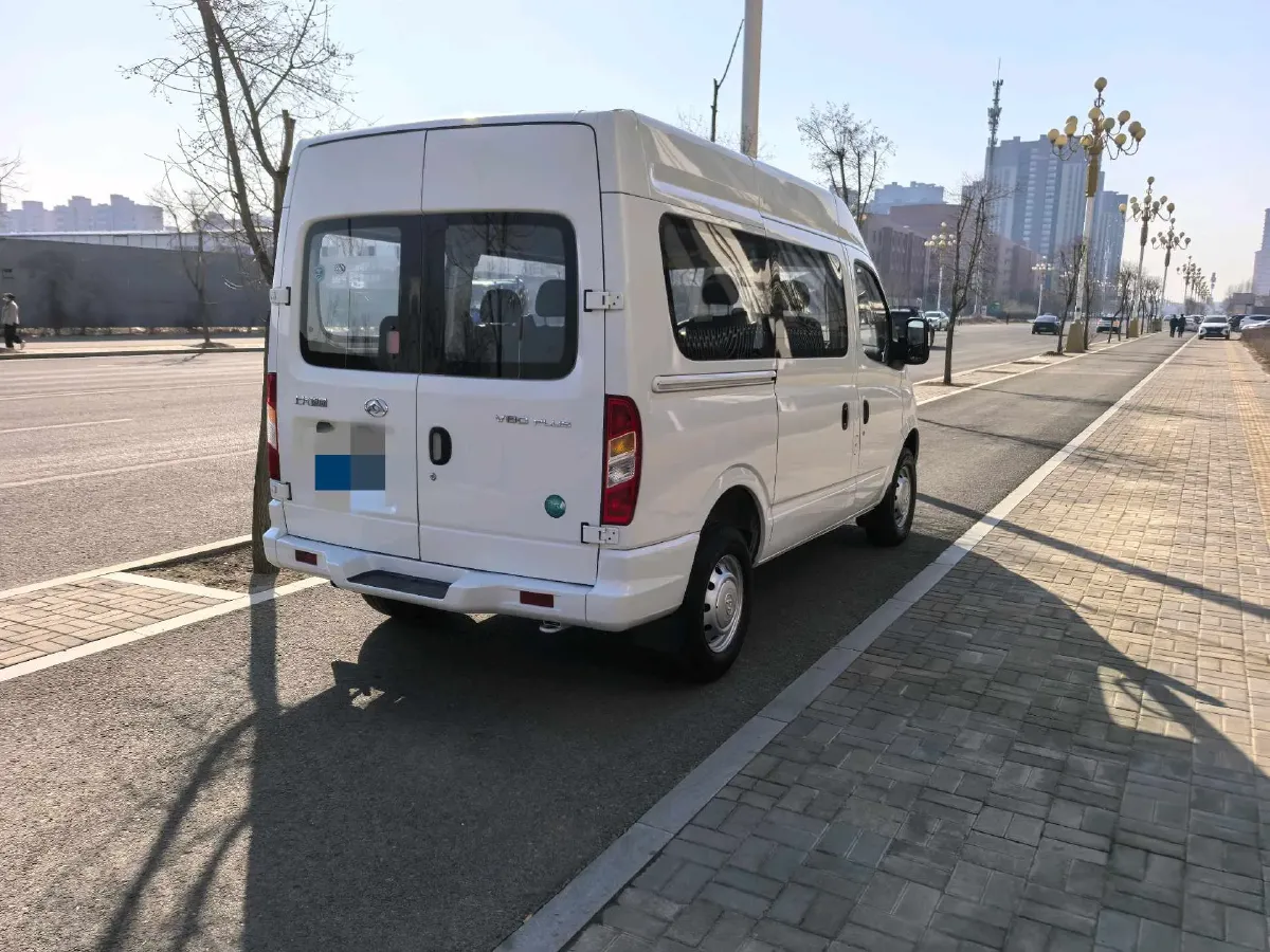 2019 MAXUS XinTu V80 2.0T 139HP L4 6MT,autocango,china used car exporter,china ev exporter,chinese used car exporter,chinese used ev exporter
