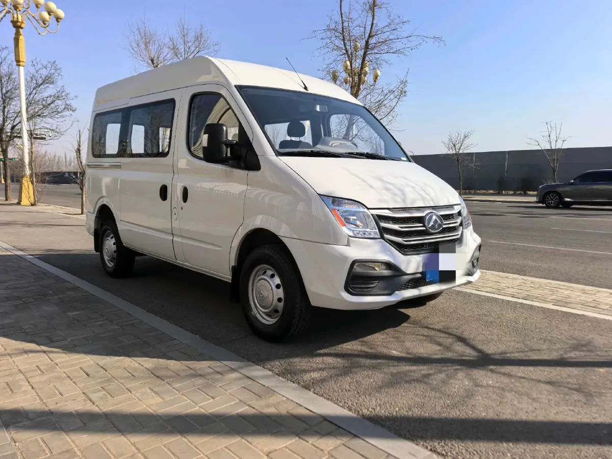 2019 MAXUS XinTu V80 2.0T 139HP L4 6MT,autocango,china used car exporter,china ev exporter,chinese used car exporter,chinese used ev exporter