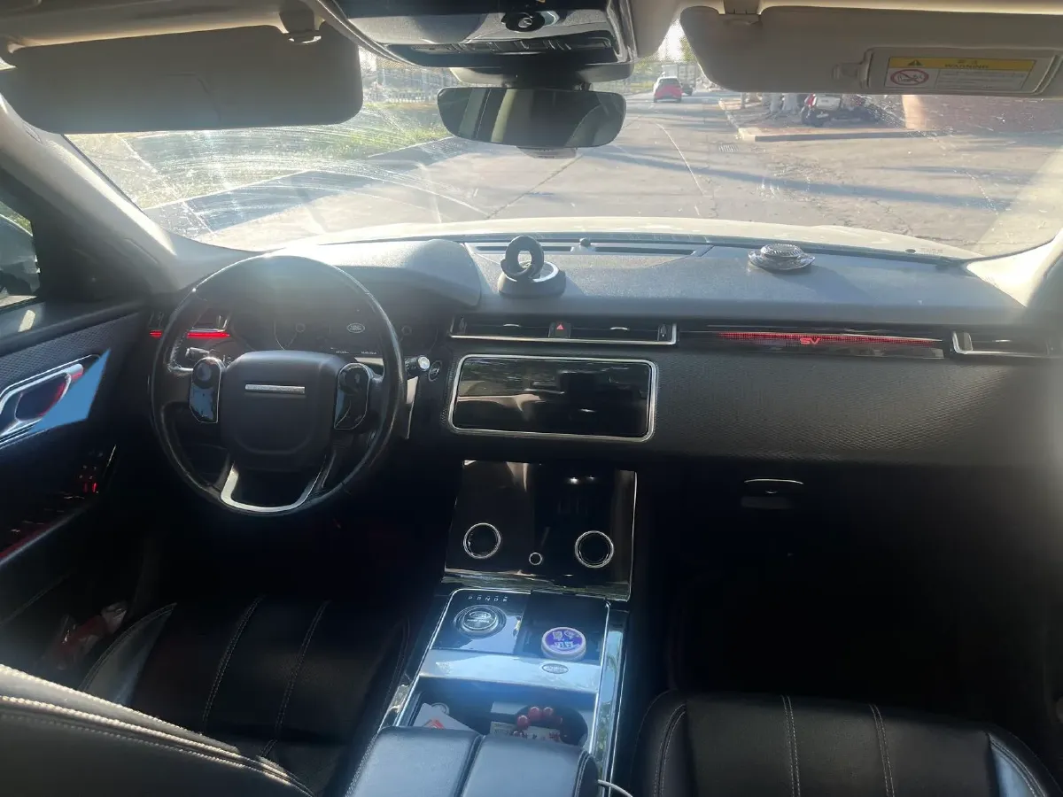 2018 Land Rover Range Rover Velar 2.0T 250HP L4 8AT,autocango,china used car exporter,china ev exporter,chinese used car exporter,chinese used ev exporter