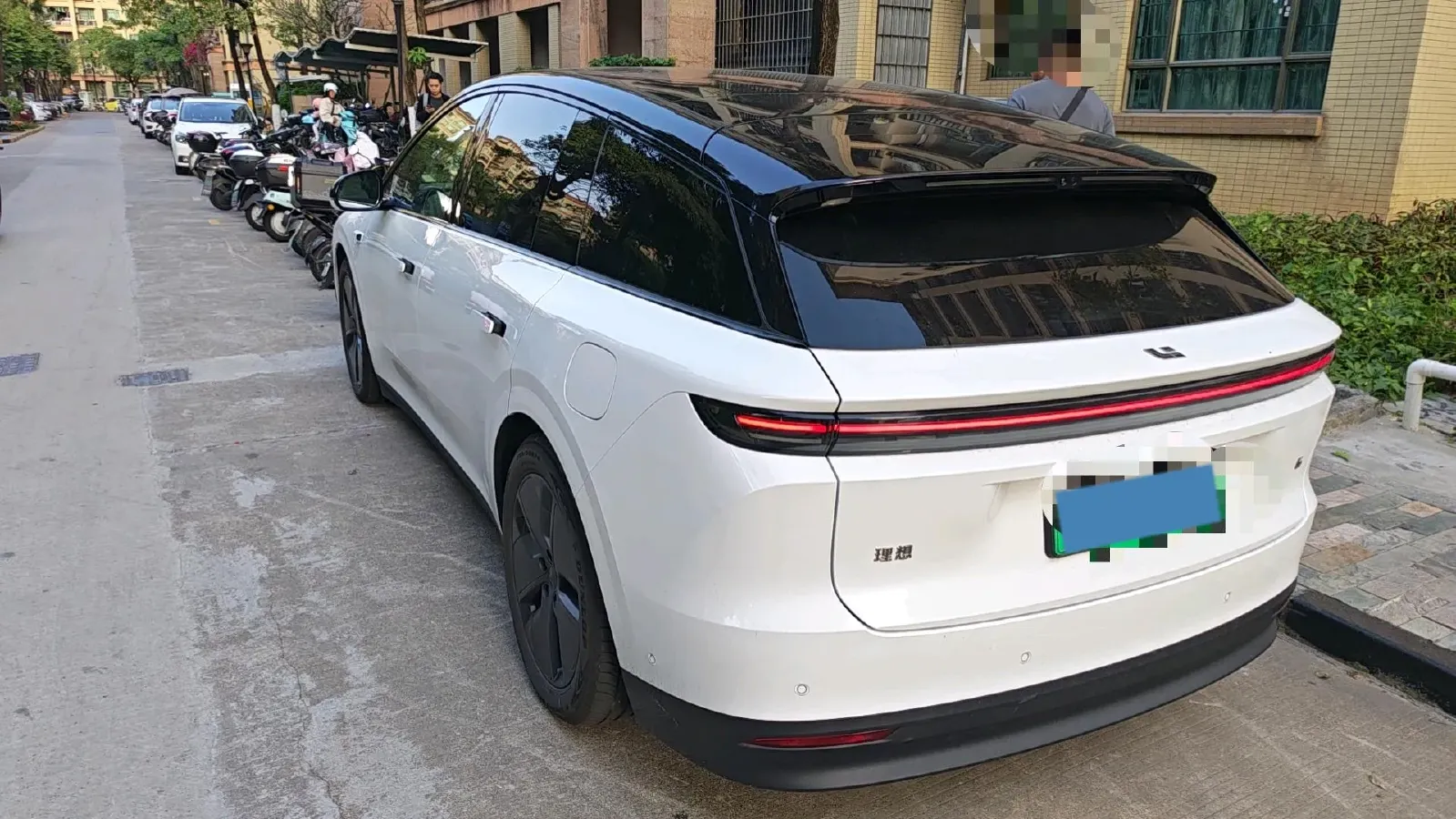 2025 Li i6 BEV,autocango,china used car exporter,china ev exporter,chinese used car exporter,chinese used ev exporter