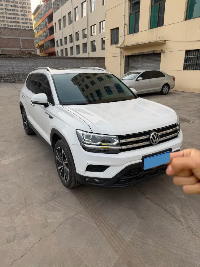 2019 MINI MINI 1.5T 102HP L3 7DCT,autocango,china used car exporter,china ev exporter,chinese used car exporter,chinese used ev exporter