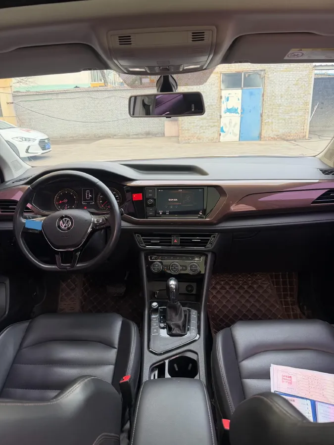 2019 MINI MINI 1.5T 102HP L3 7DCT,autocango,china used car exporter,china ev exporter,chinese used car exporter,chinese used ev exporter