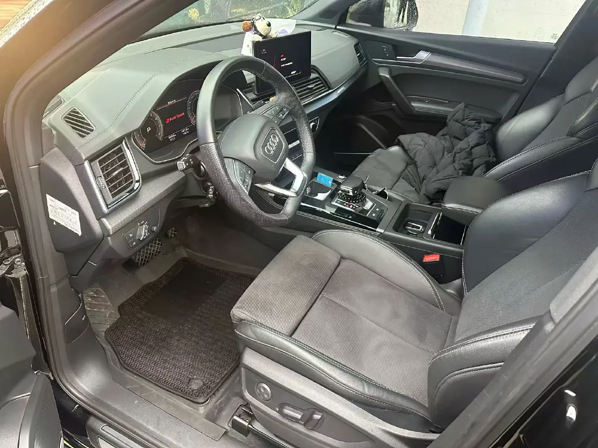 2021 Audi Q5L Sportback 2.0T 252HP L4 7DCT,autocango,china used car exporter,china ev exporter,chinese used car exporter,chinese used ev exporter