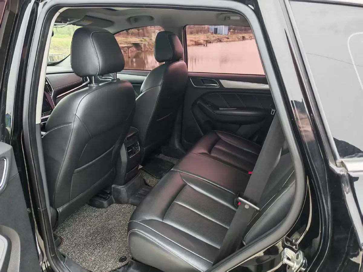 2017 Haval H2 1.5T 150HP L4 6MT,autocango,china used car exporter,china ev exporter,chinese used car exporter,chinese used ev exporter