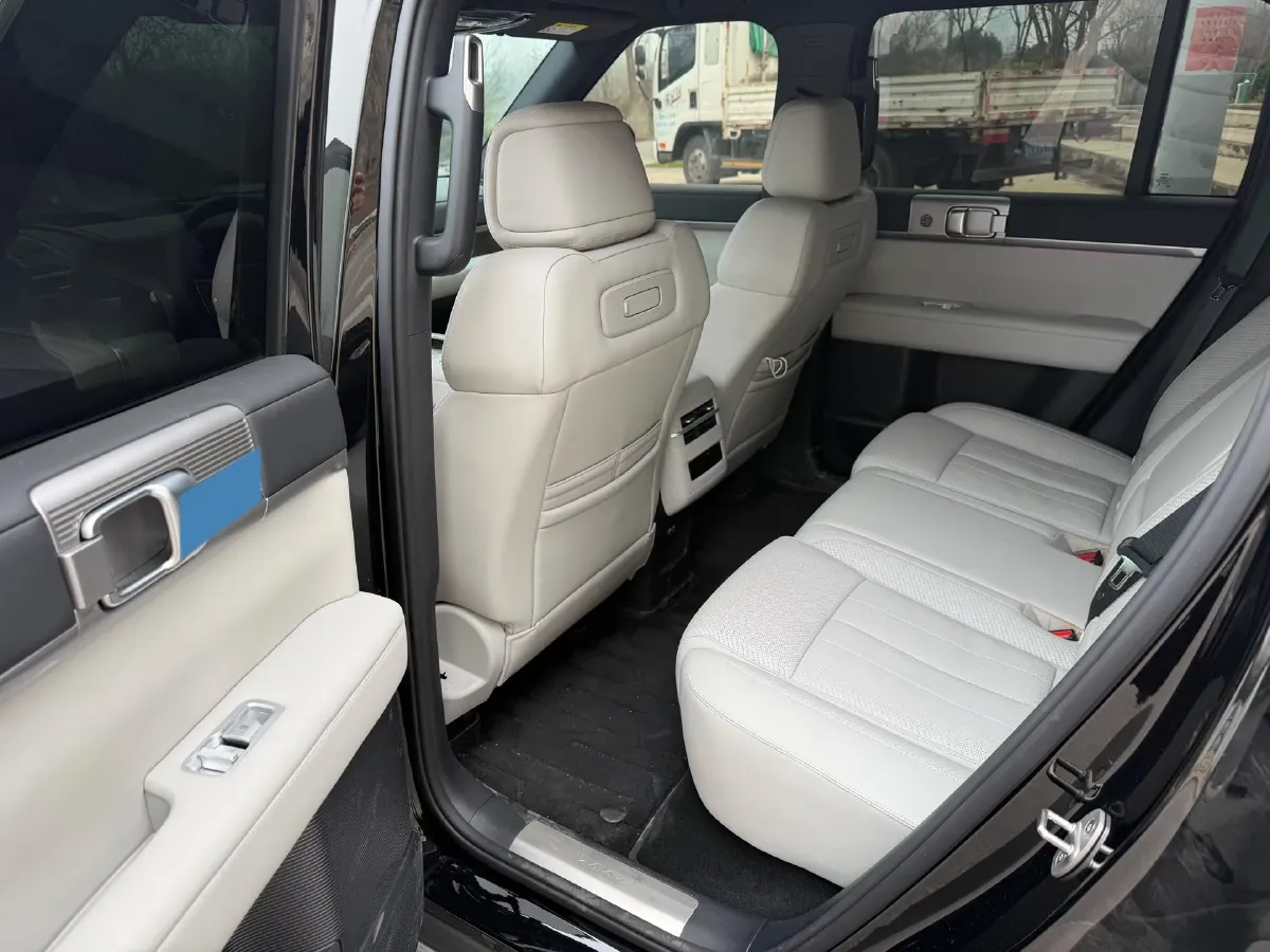 2025 FangChengBao Tai 7 1.5T 156HP L4 E-CVT PHEV,autocango,china used car exporter,china ev exporter,chinese used car exporter,chinese used ev exporter