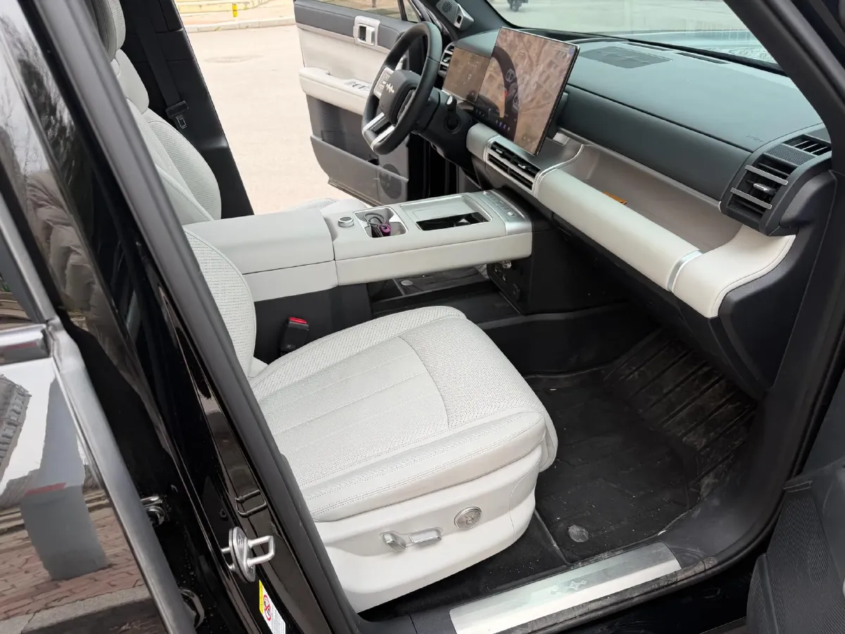 2025 FangChengBao Tai 7 1.5T 156HP L4 E-CVT PHEV,autocango,china used car exporter,china ev exporter,chinese used car exporter,chinese used ev exporter