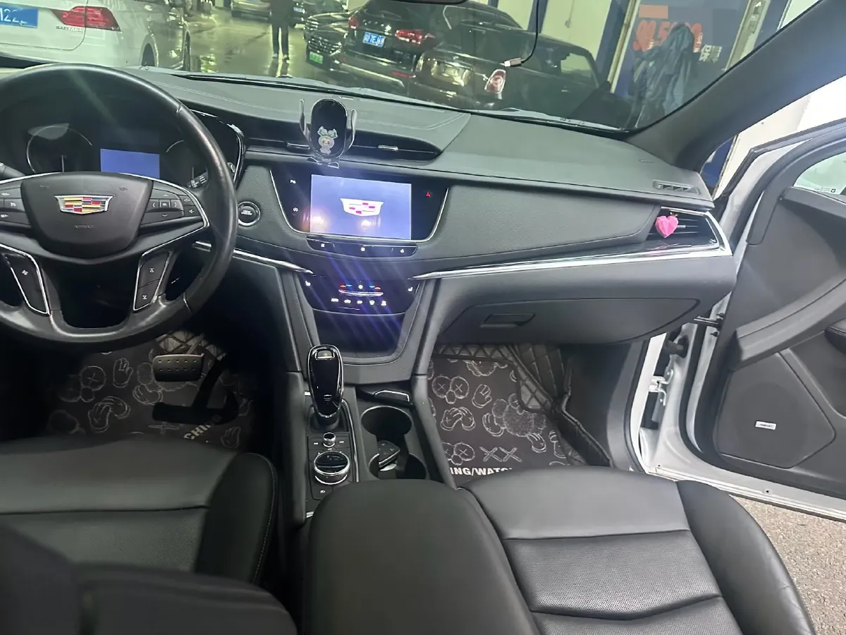 2020 Cadillac XT5 2.0T 241HP L4 9AT,autocango,china used car exporter,china ev exporter,chinese used car exporter,chinese used ev exporter